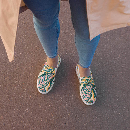 Leaf Women’s slip-on canvas shoes